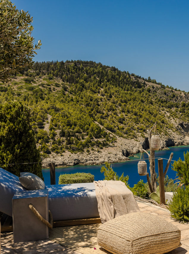 LUXURY VILLAS